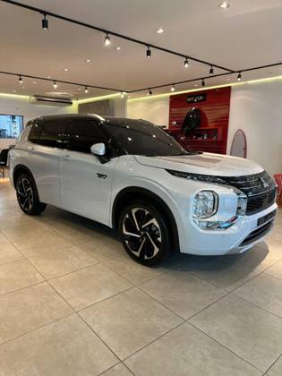 MITSUBISHI OUTLANDER 2.4 PHEV SIGNATURE S-AWC DHT
